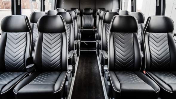 15 passenger minibus rental harlingen